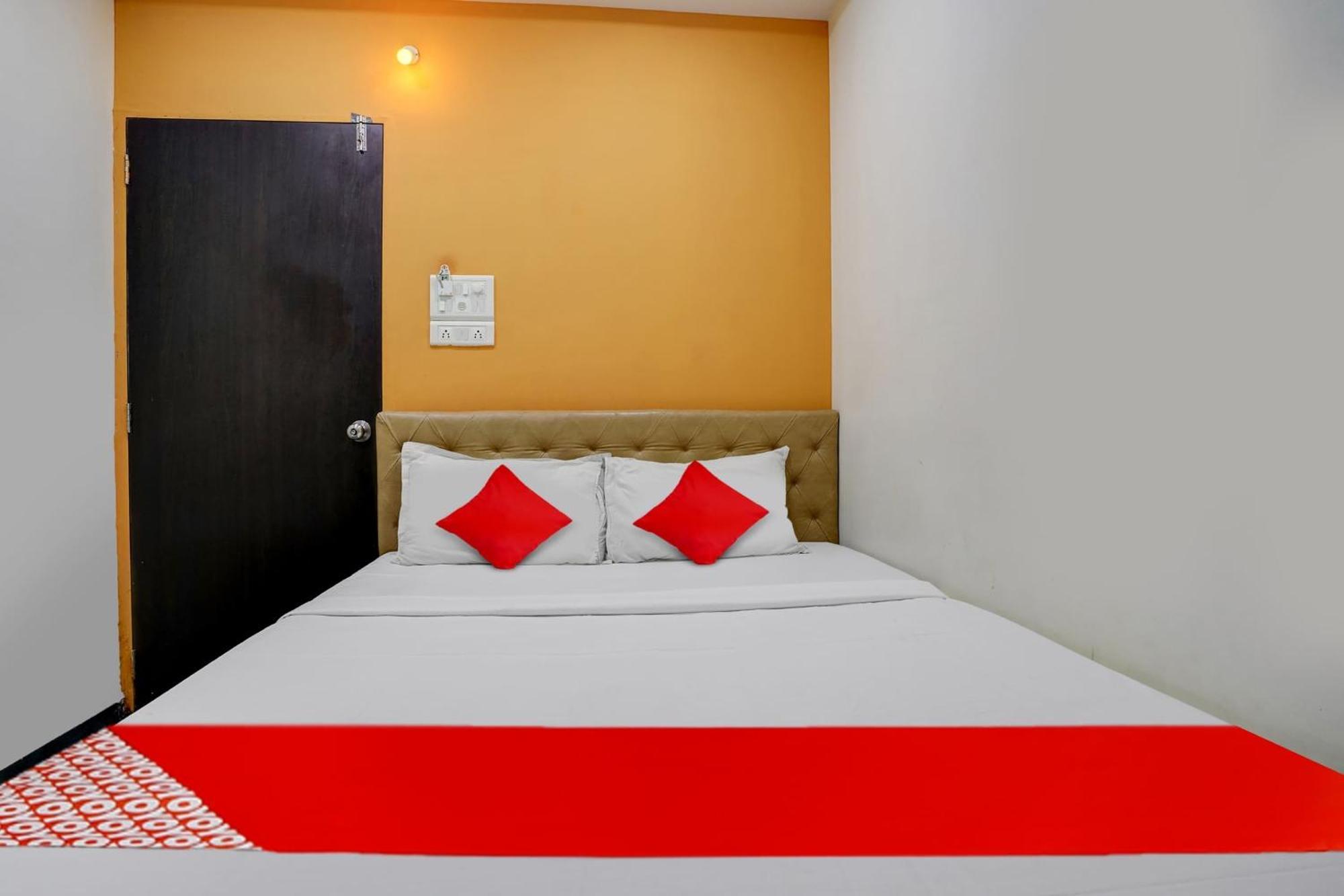 Hotel O Ashwi Nova Bombaim Exterior foto
